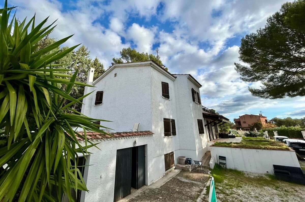 Maison à LA VALETTE-DU-VAR