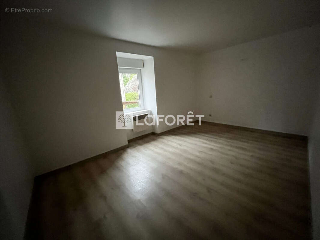 Maison à BERTHOLENE