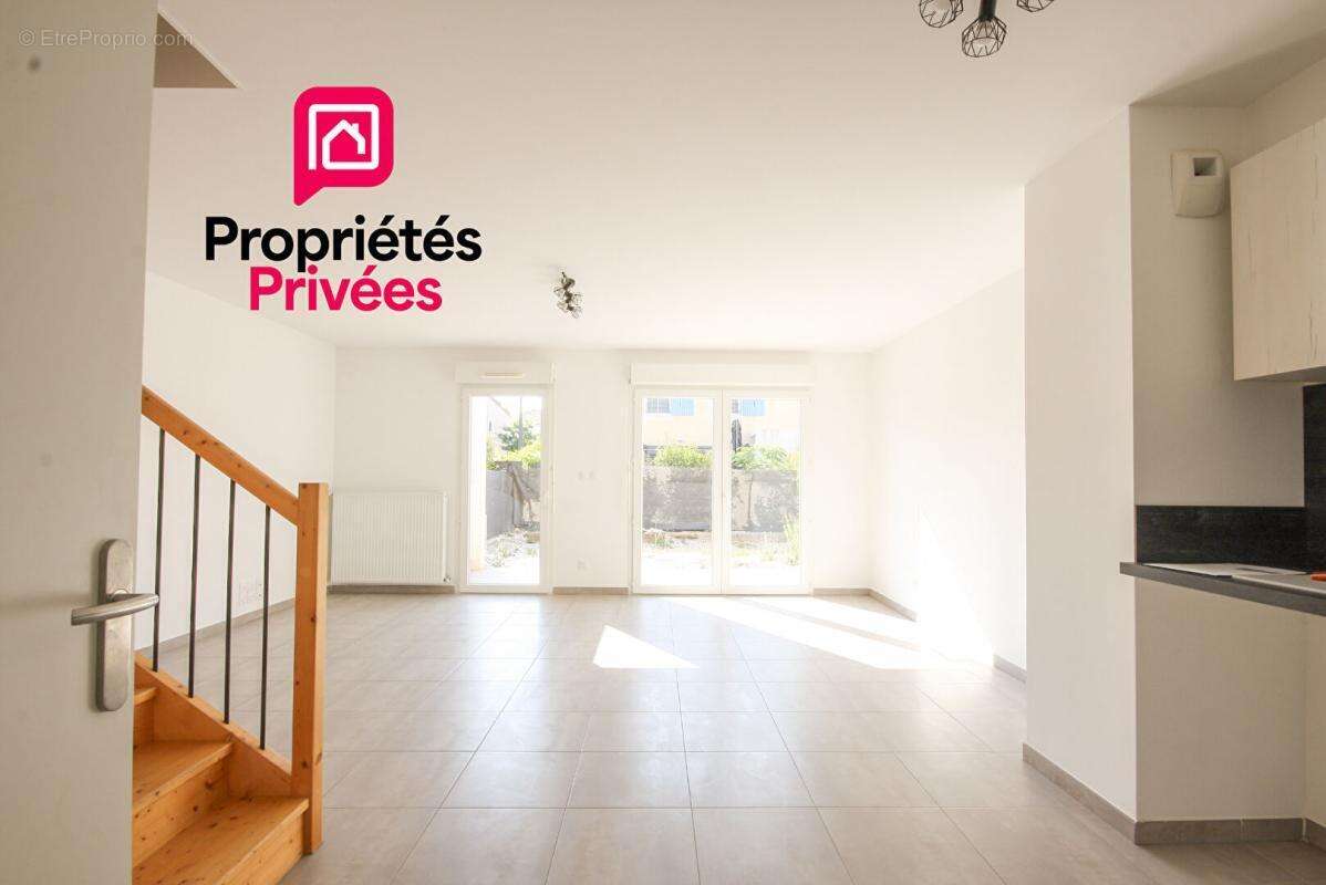 Maison à PERTUIS