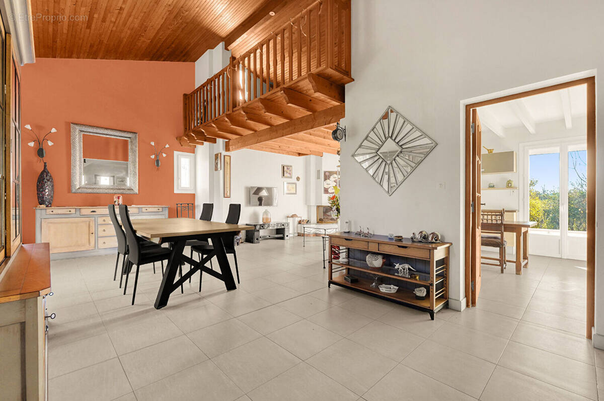Maison à CASTELMAUROU