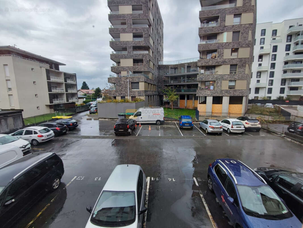 Appartement à AMBILLY