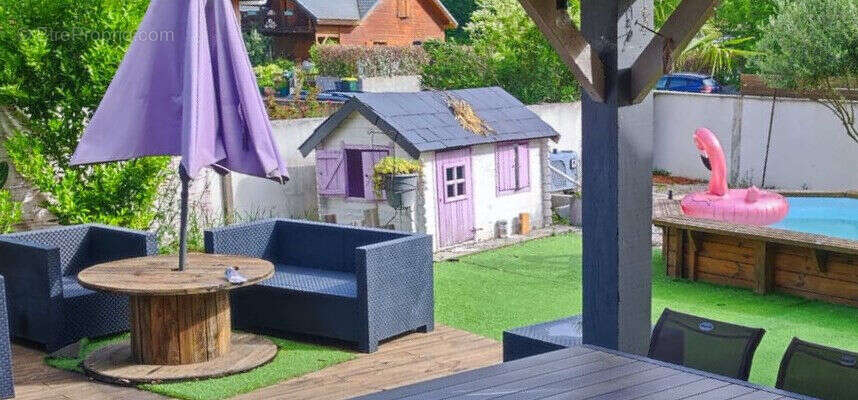Maison 184 m² à Artix  - photo 7