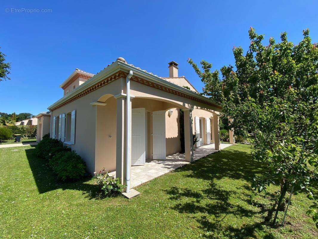 Maison à LES MATHES