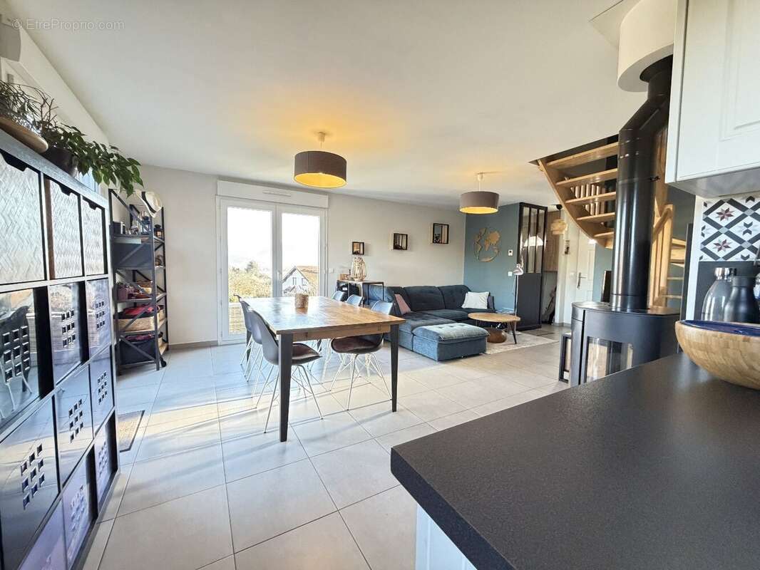 Maison à POISY