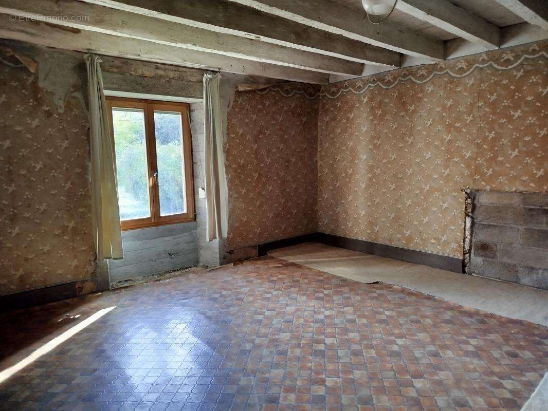 Maison à CHASSEY-LES-MONTBOZON