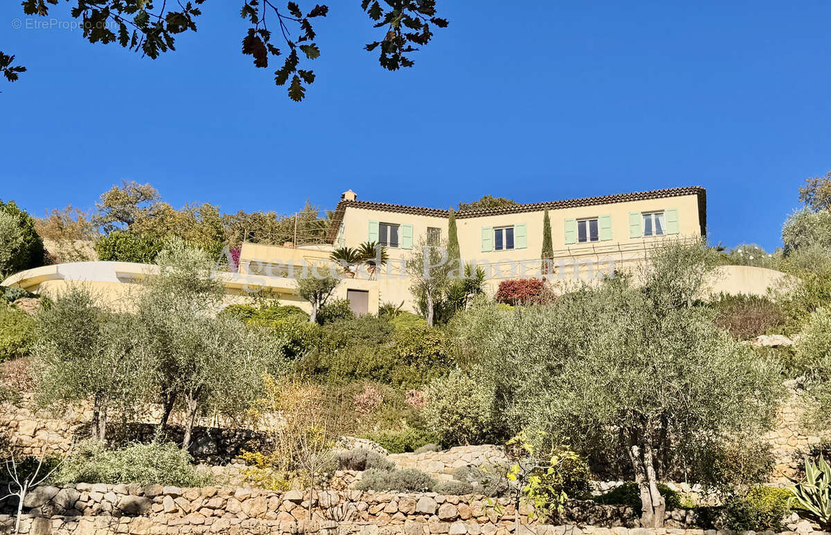 Maison à SPERACEDES