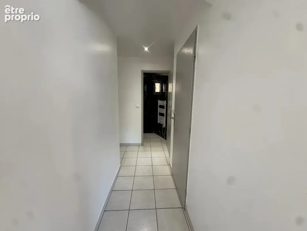 À TOULON,  studio à la vente - photo 3