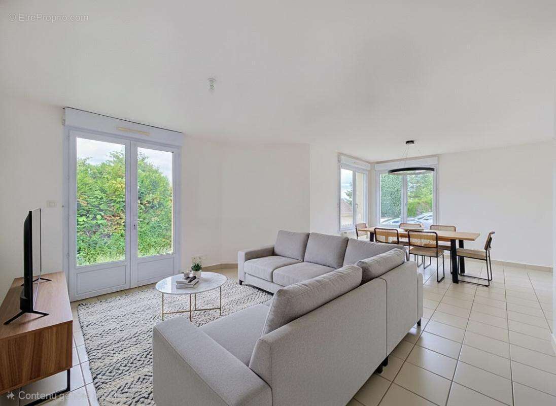 Maison - 3 Chambres - Garage - Jardin - Proche centre village - photo 14