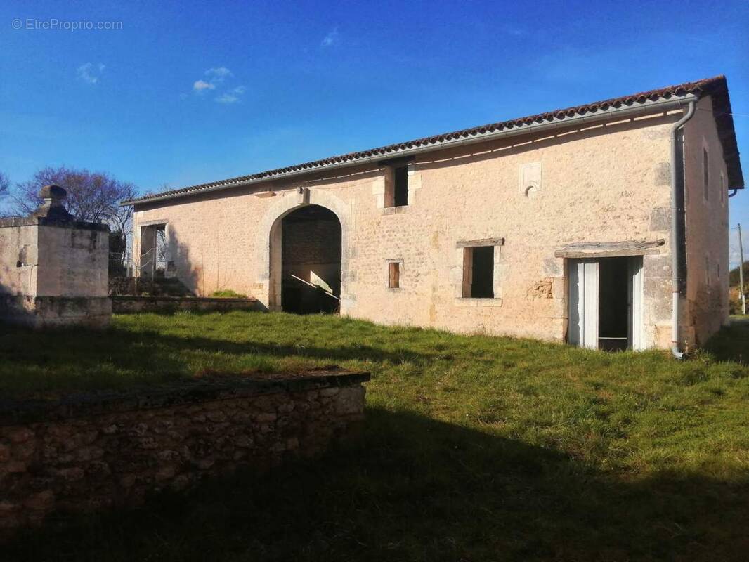 Appartement à GURAT