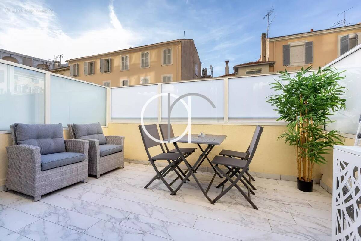 Appartement à CANNES