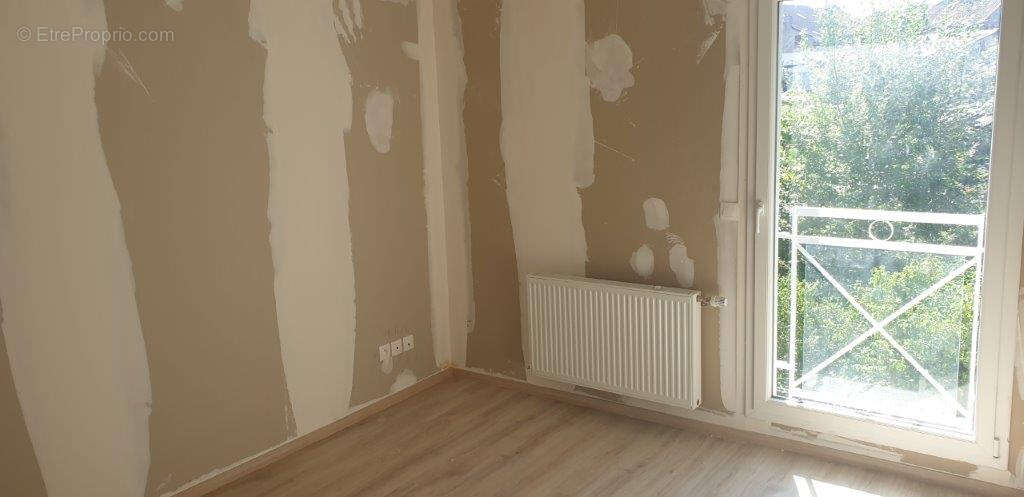 Maison à ROUSSY-LE-VILLAGE