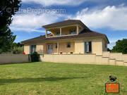 Maison à SAINT-JUST-LE-MARTEL