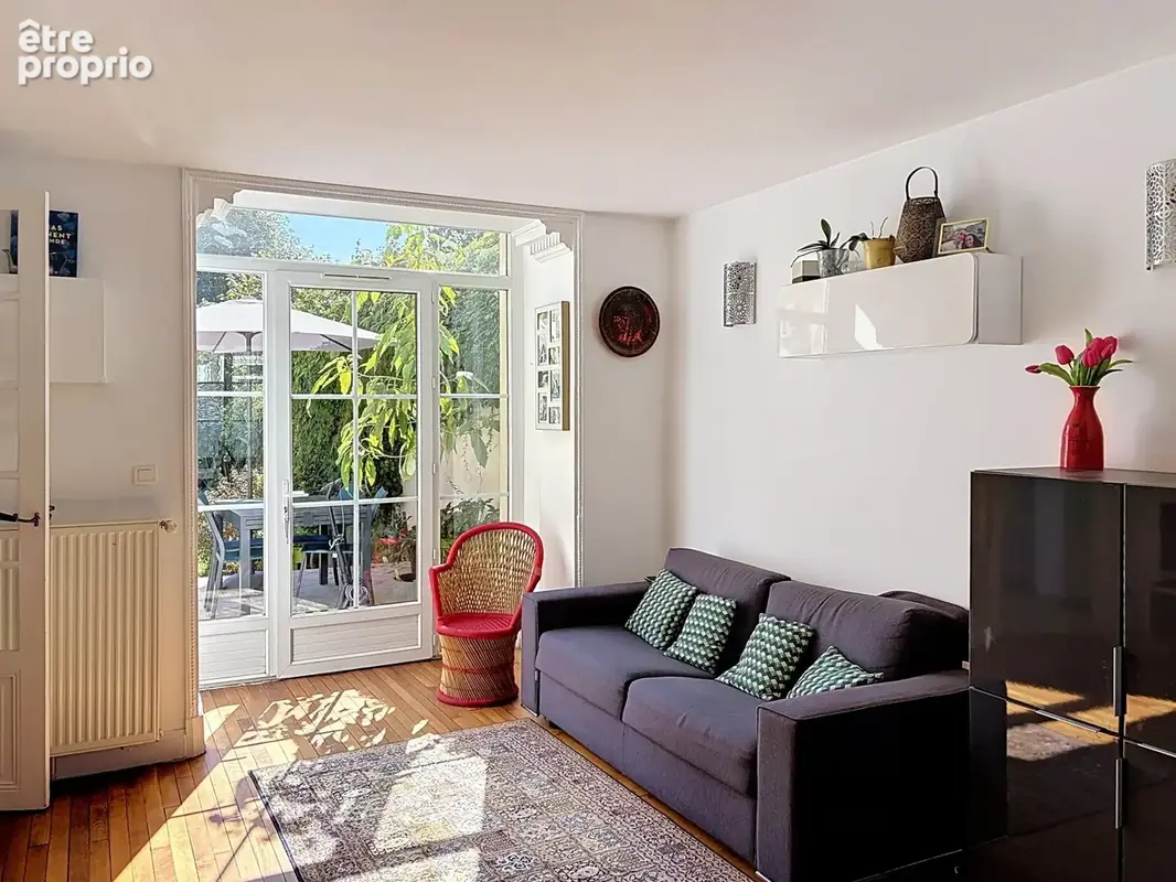 Une maison de famille avec jardin, proche du RER - photo 2