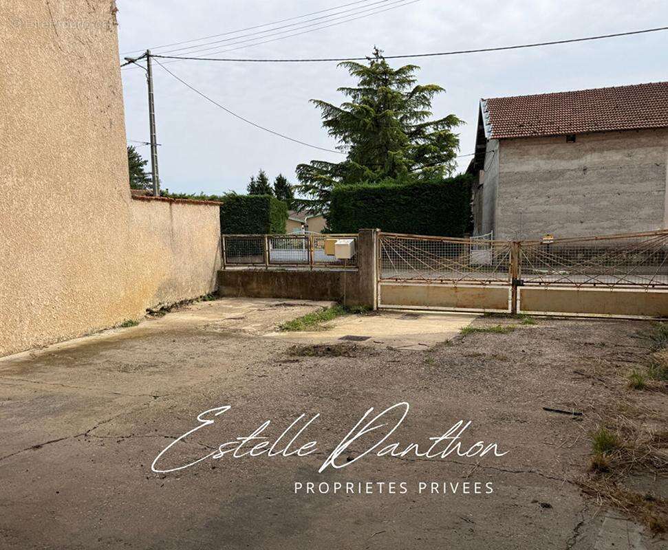 Maison avec appartement et grande dépendance aménageable - photo 18