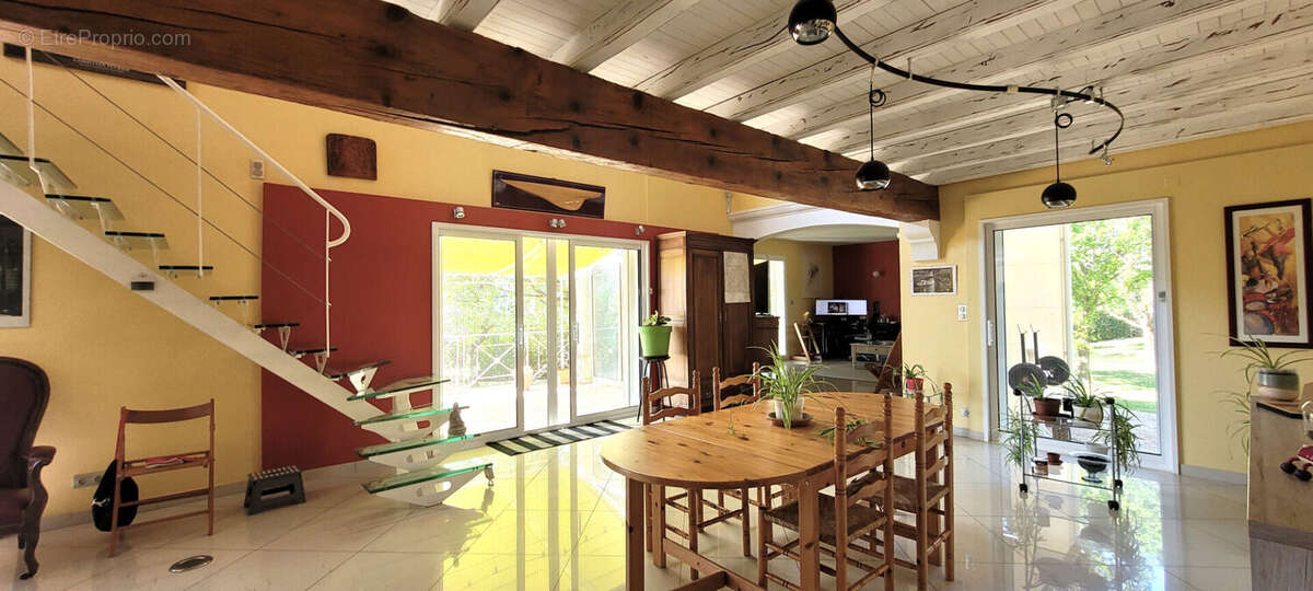 A vendre proche Grignan Maison de plain pied 3 chbres terrain  1920m² - photo 7