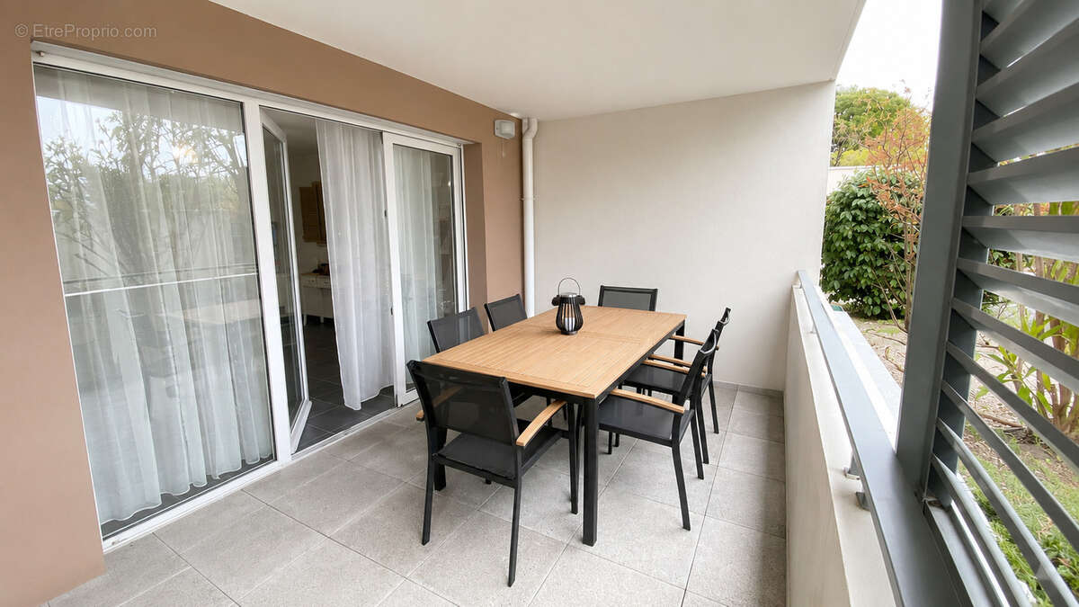 Appartement à SUSSARGUES
