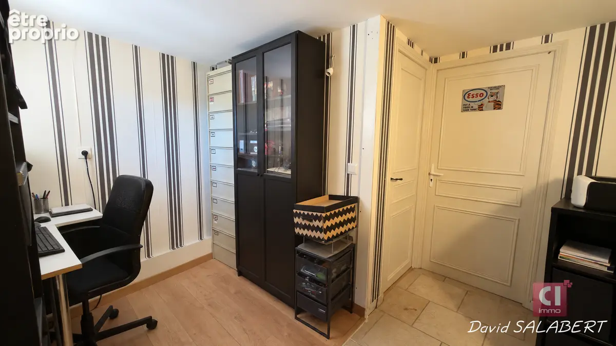 Maison Sainte Anastasie Sur Issole 4 pièce(s) 120m² avec cours privative - photo 11