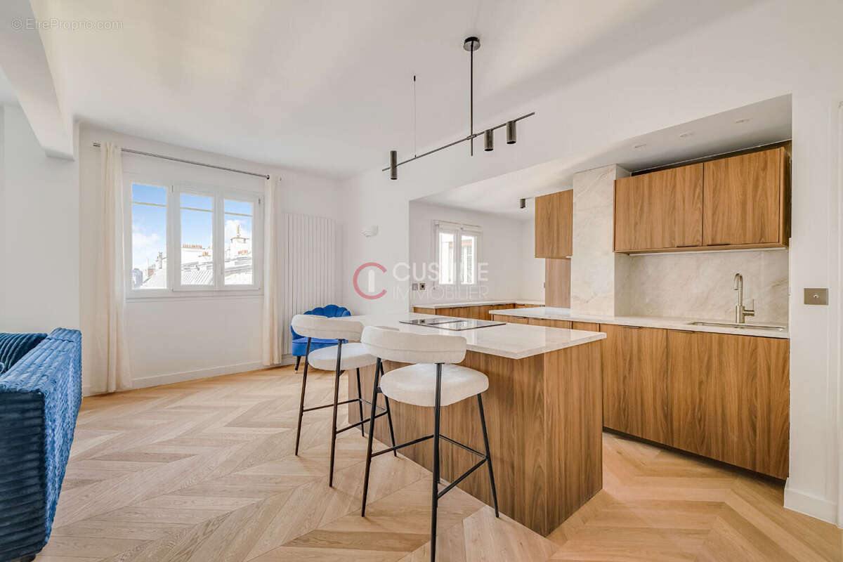 Lamarck caulaincourt/ etage eleve / immeuble art deco - photo 6