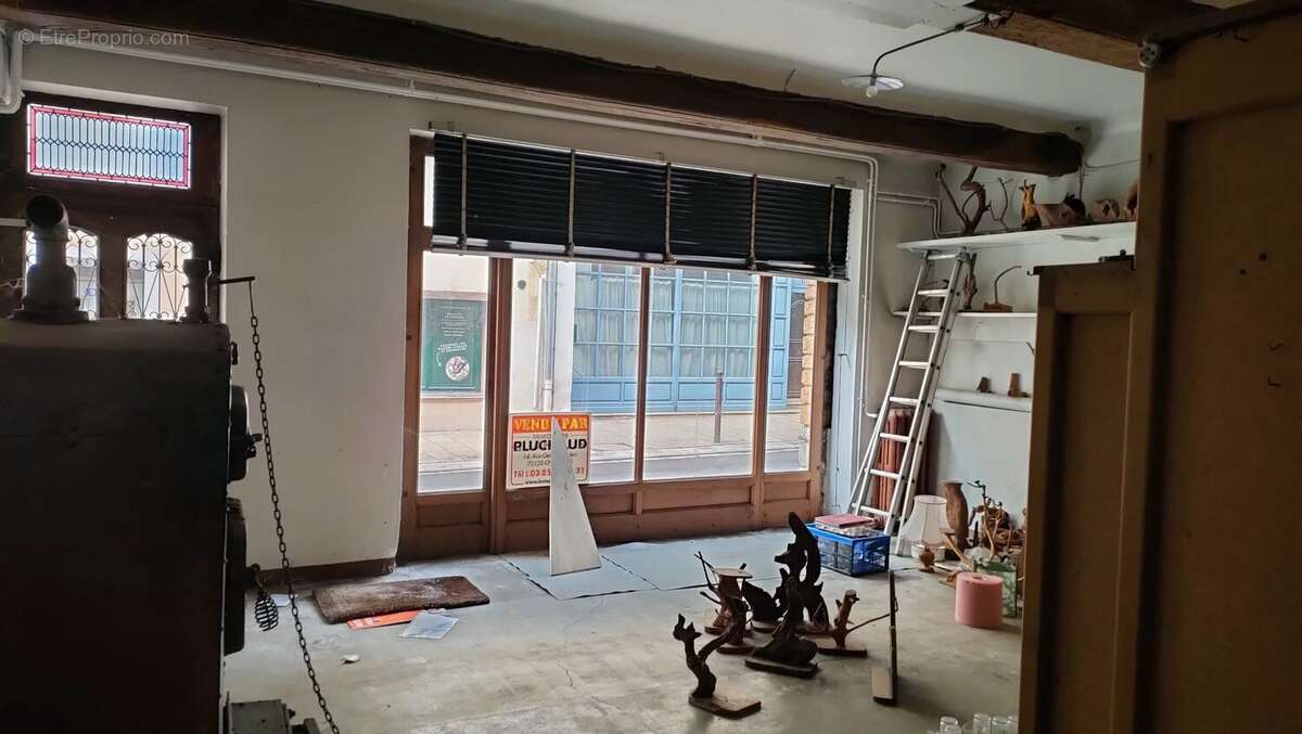 Appartement à CHAROLLES