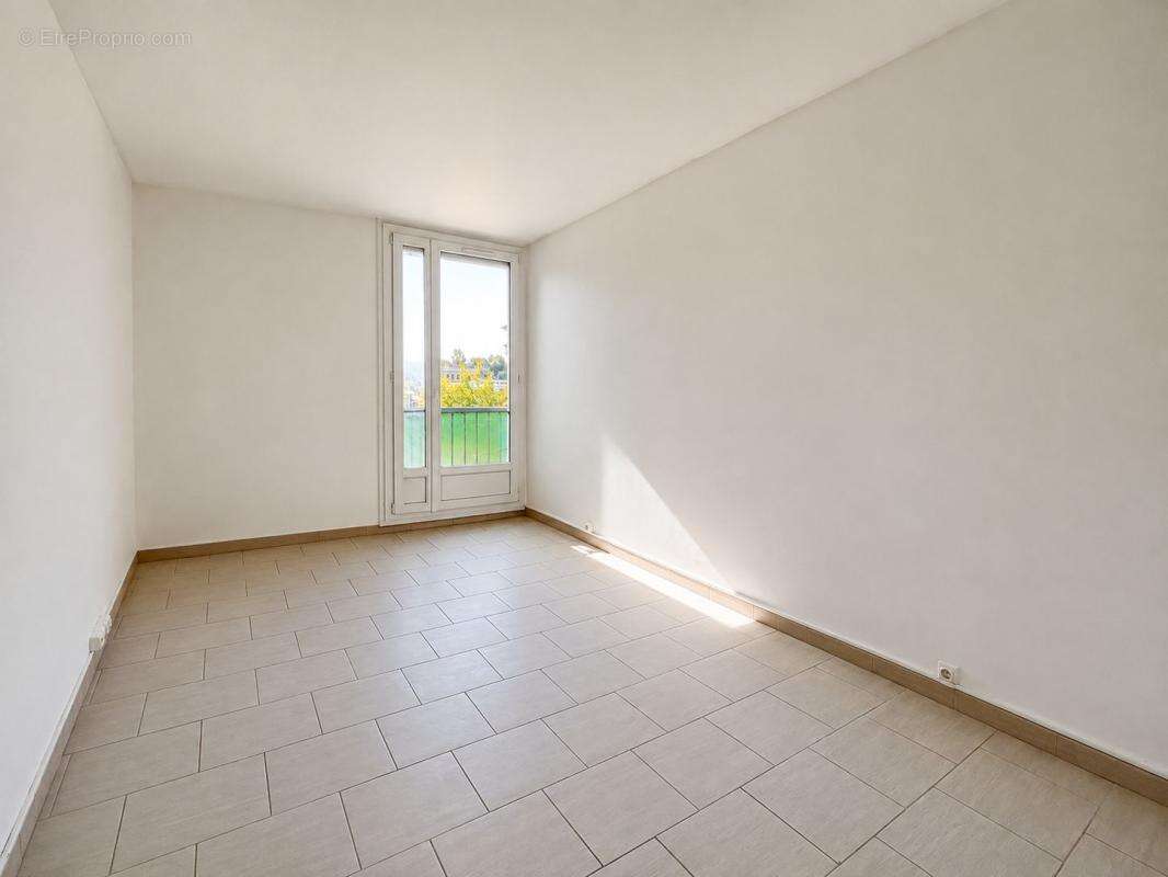Appartement À Vendre - photo 4