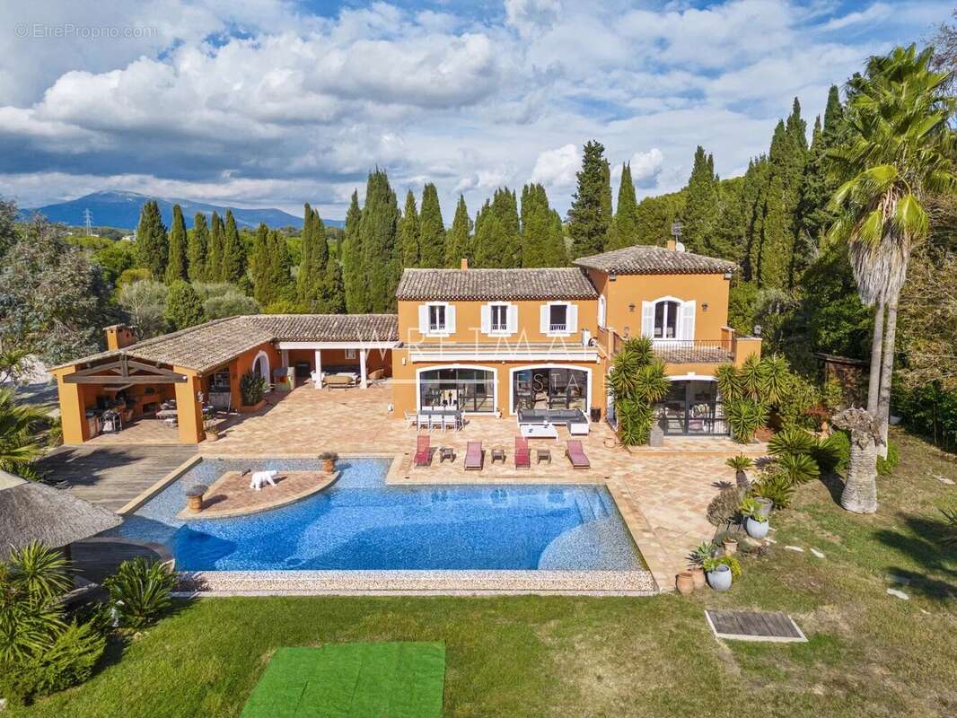 Maison à MOUGINS