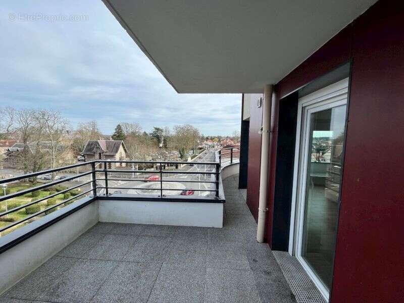 Appartement à QUINCY-SOUS-SENART