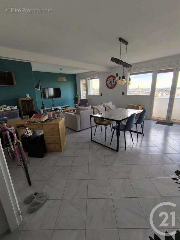 Appartement 80 m² à Saint-Quentin  - photo 4