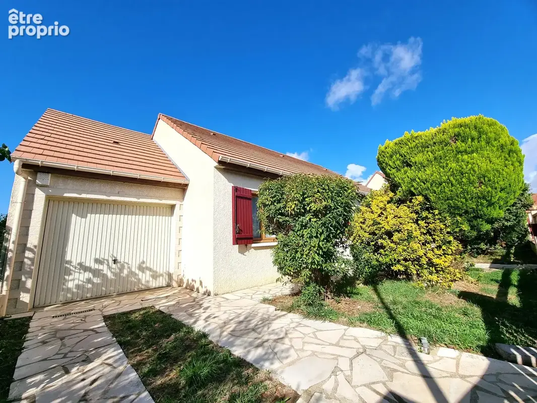 Vaux le penil - maison individuelle de plain pied - 3 chambres - garage - terrain 411m2 - photo 2