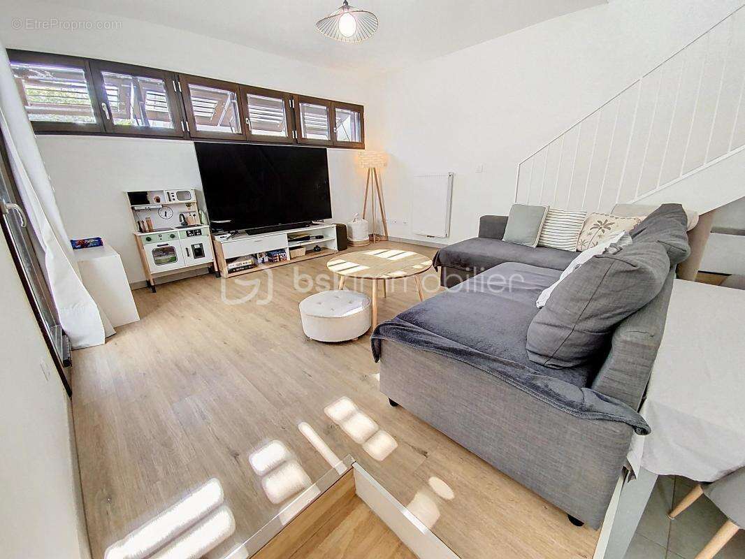 Appartement à SAINT-JEAN-DE-VEDAS