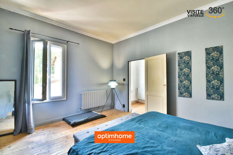 Maison à AMBARES-ET-LAGRAVE