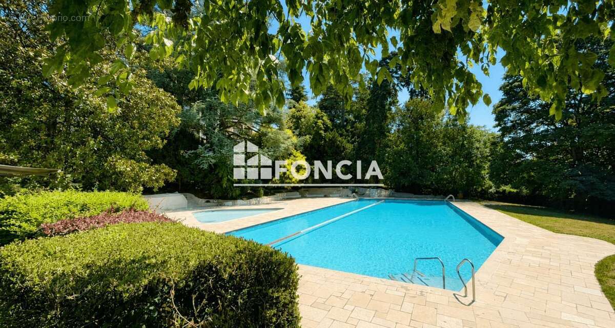 À vendre – appartement t5 de 121,00 m² carrez – le parc de chalin – écully - photo 4