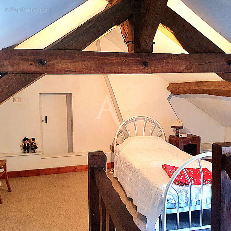 Maison à YVOY-LE-MARRON