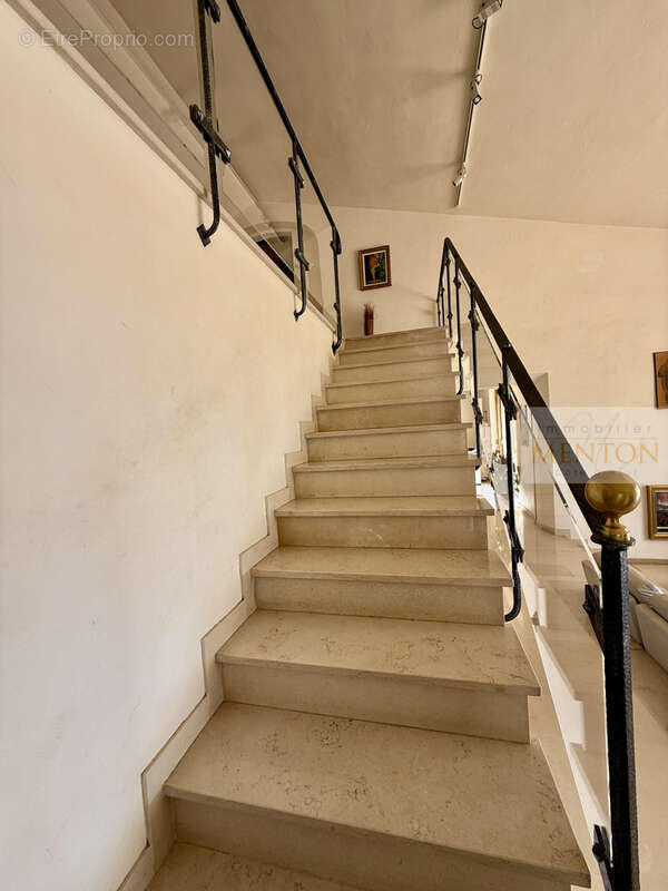 Maison à ROQUEBRUNE-CAP-MARTIN