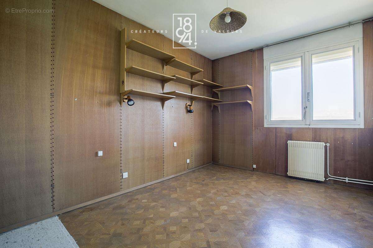 Appartement à MARSEILLE-9E