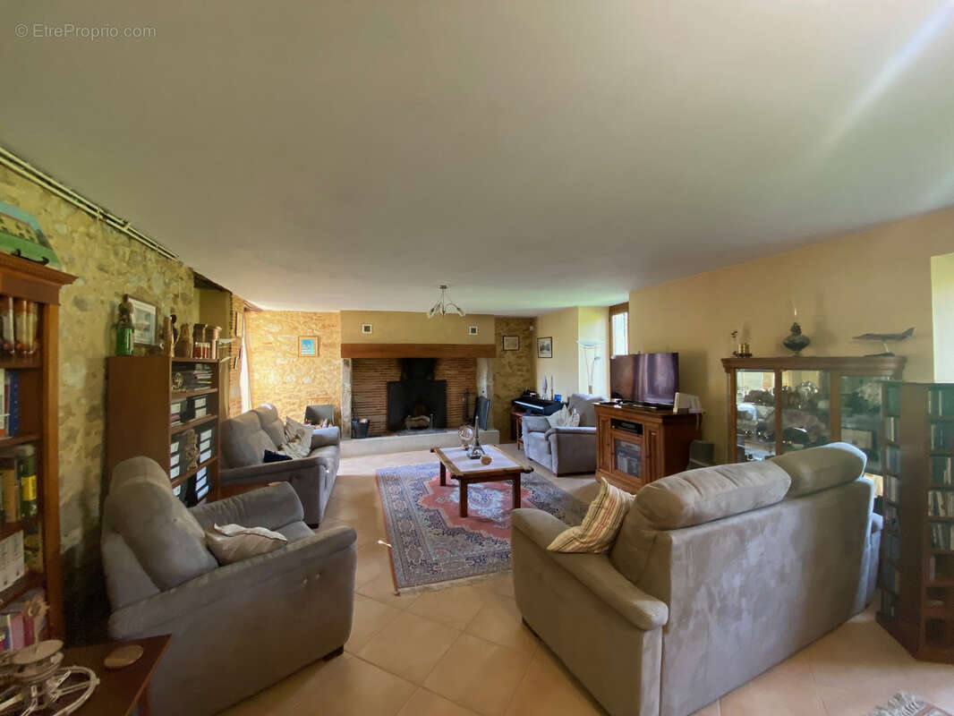 Maison à DURAVEL