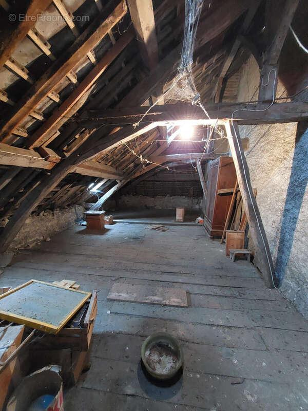 Maison à SOUVIGNY