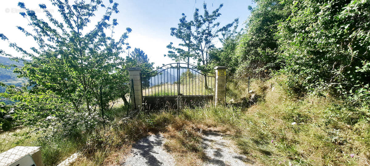 Terrain à TOUDON