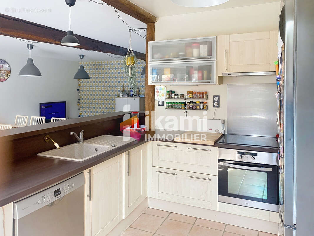 Maison 5 pièce de 125 m2 à Etigny 89510 - photo 3