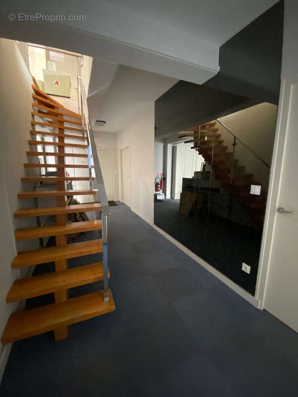 Bureaux- Local professionnel - 9 bureaux -  289 m2 - photo 8