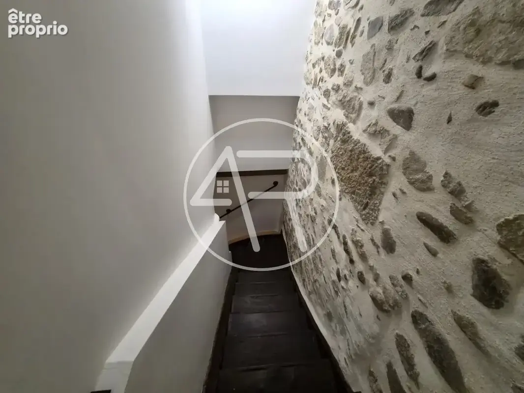 Maison de bourg entièrement rénovée avec goût   Centre-ville de Brioude - photo 6