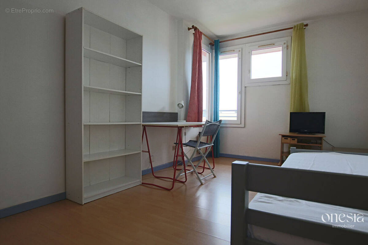 Appartement à LONS
