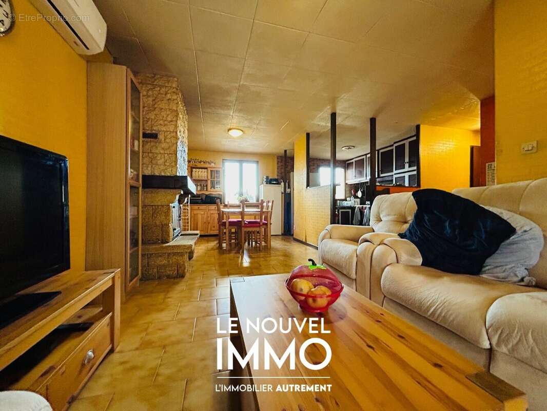 Maison à LA FARE-LES-OLIVIERS