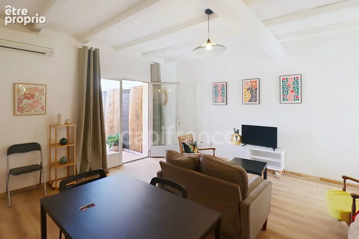 GARD (30) AIGUES−MORTES (30220) intra-muros à vendre appartement T4 ~40 m2, 1 chambres et terrasse - photo 4