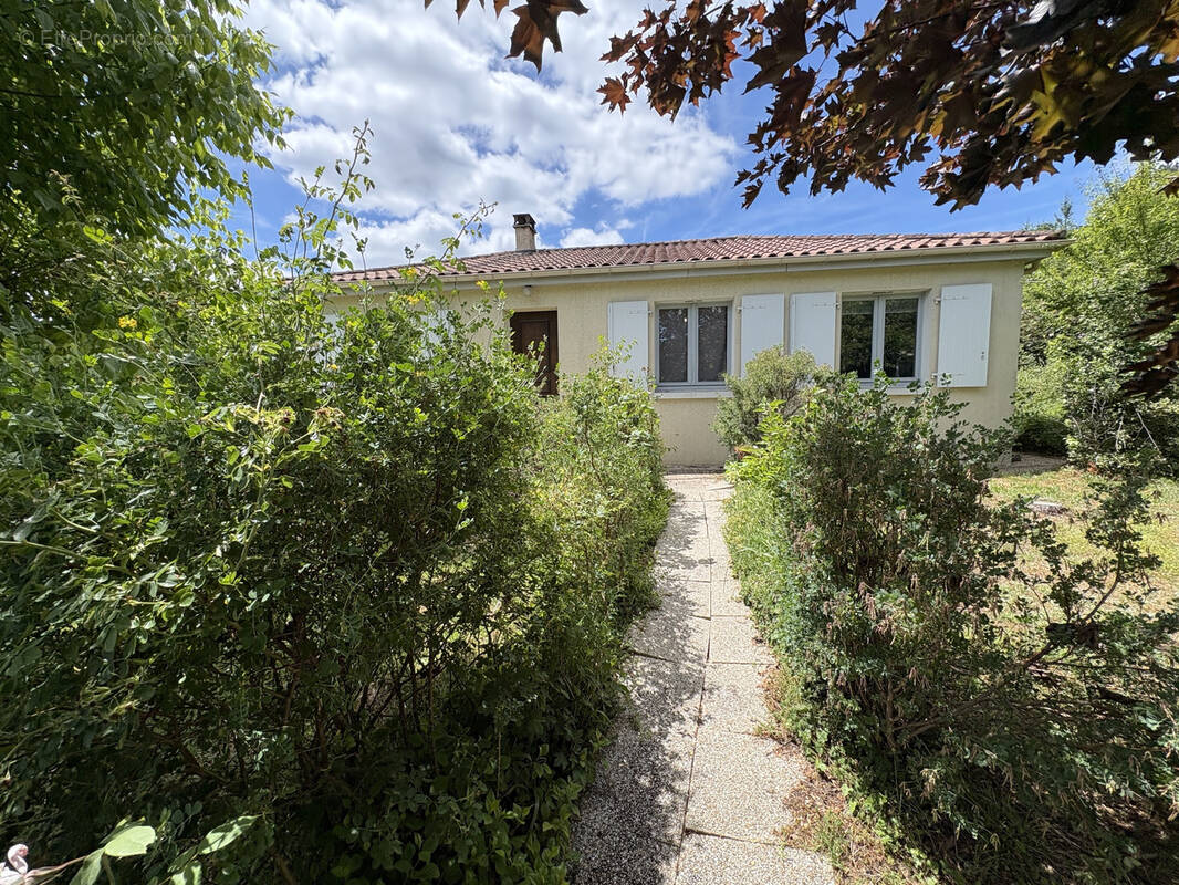 Maison à TRELISSAC