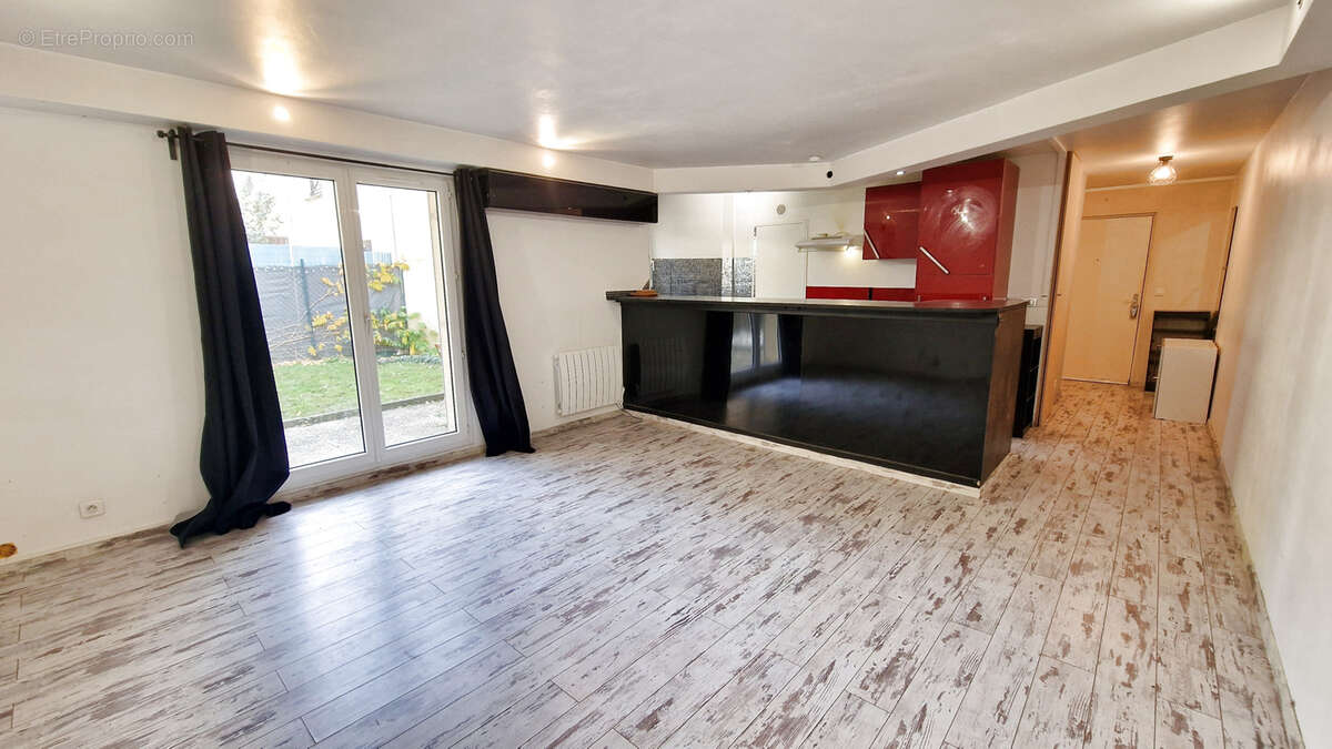 Appartement à ROISSY-EN-FRANCE