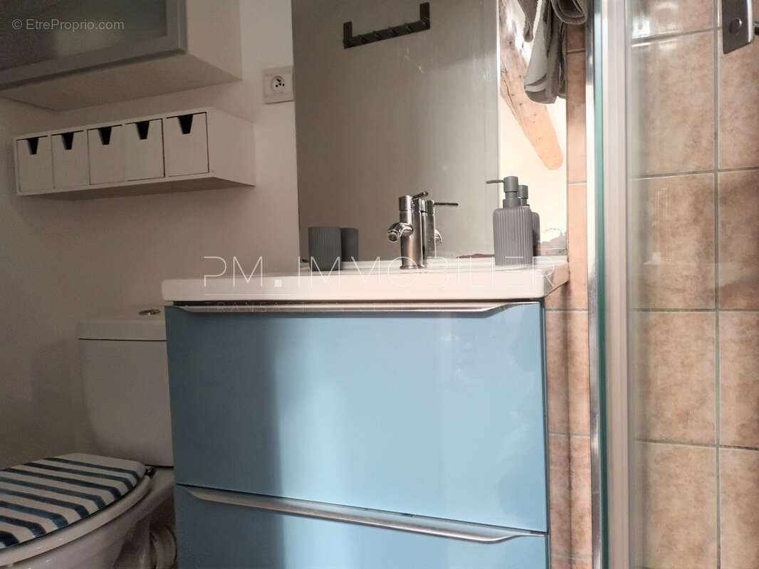 Appartement à MARSEILLE-1E