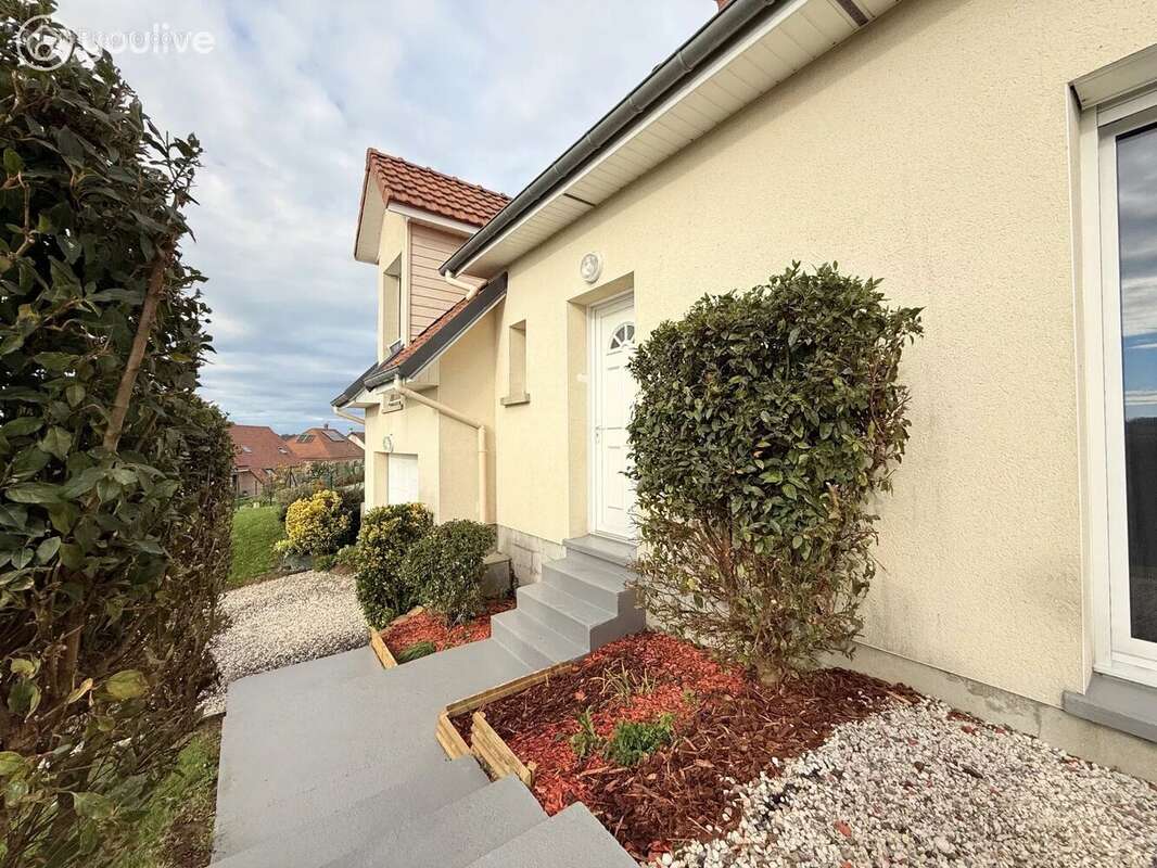 Maison à CANY-BARVILLE