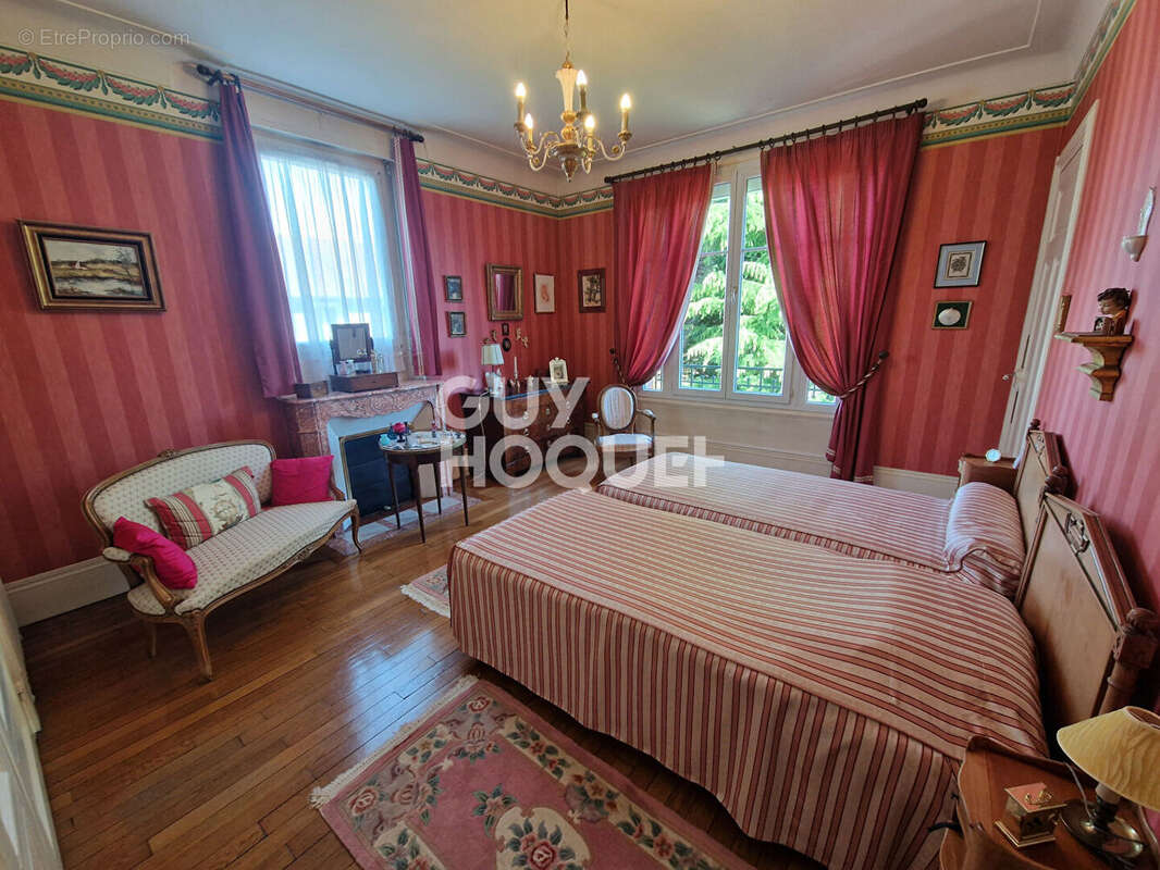 Maison 200 m² à Soissons  - photo 8