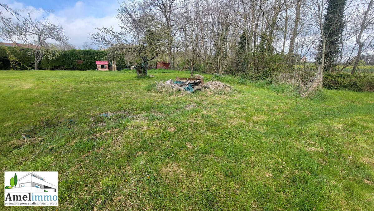 Terrain à MOISSIEU-SUR-DOLON