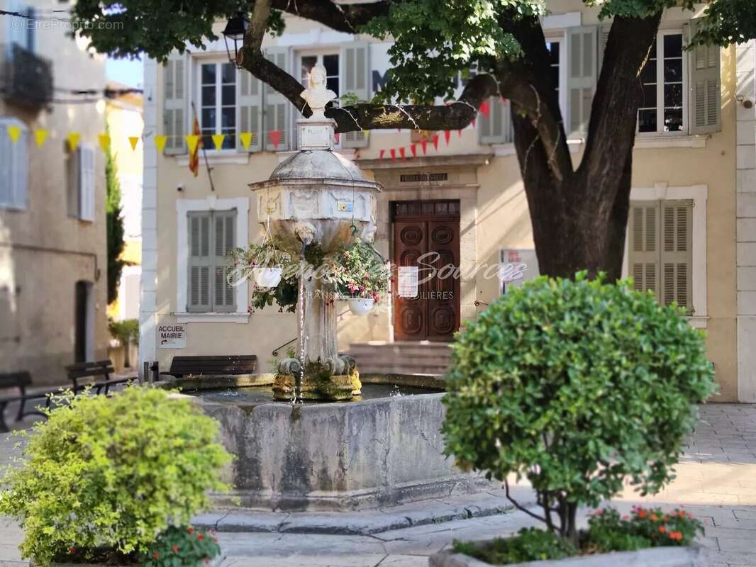 EXCLU : Maison de village à rénover à Varages - photo 2